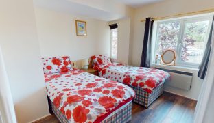 NR12 8TH - 4 Bedroom Semi-detached house