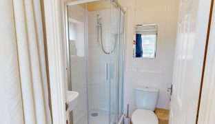 NR12 8TH - 4 Bedroom Semi-detached house