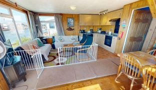 Repps with Bastwick - 2 Bedroom Detached bungalow