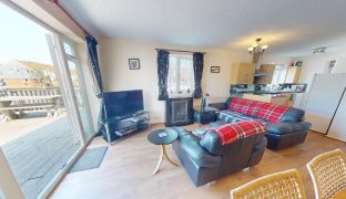 NR12 8TH - 4 Bedroom Semi-detached house