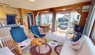 Repps with Bastwick - 2 Bedroom Detached bungalow