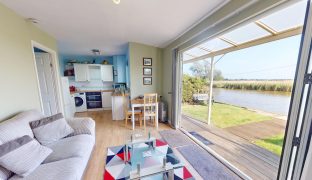 Potter Heigham - 1 Bedroom detached bungalow