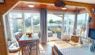 Repps with Bastwick - 2 Bedroom Detached bungalow