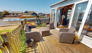 Repps with Bastwick - 2 Bedroom Detached bungalow