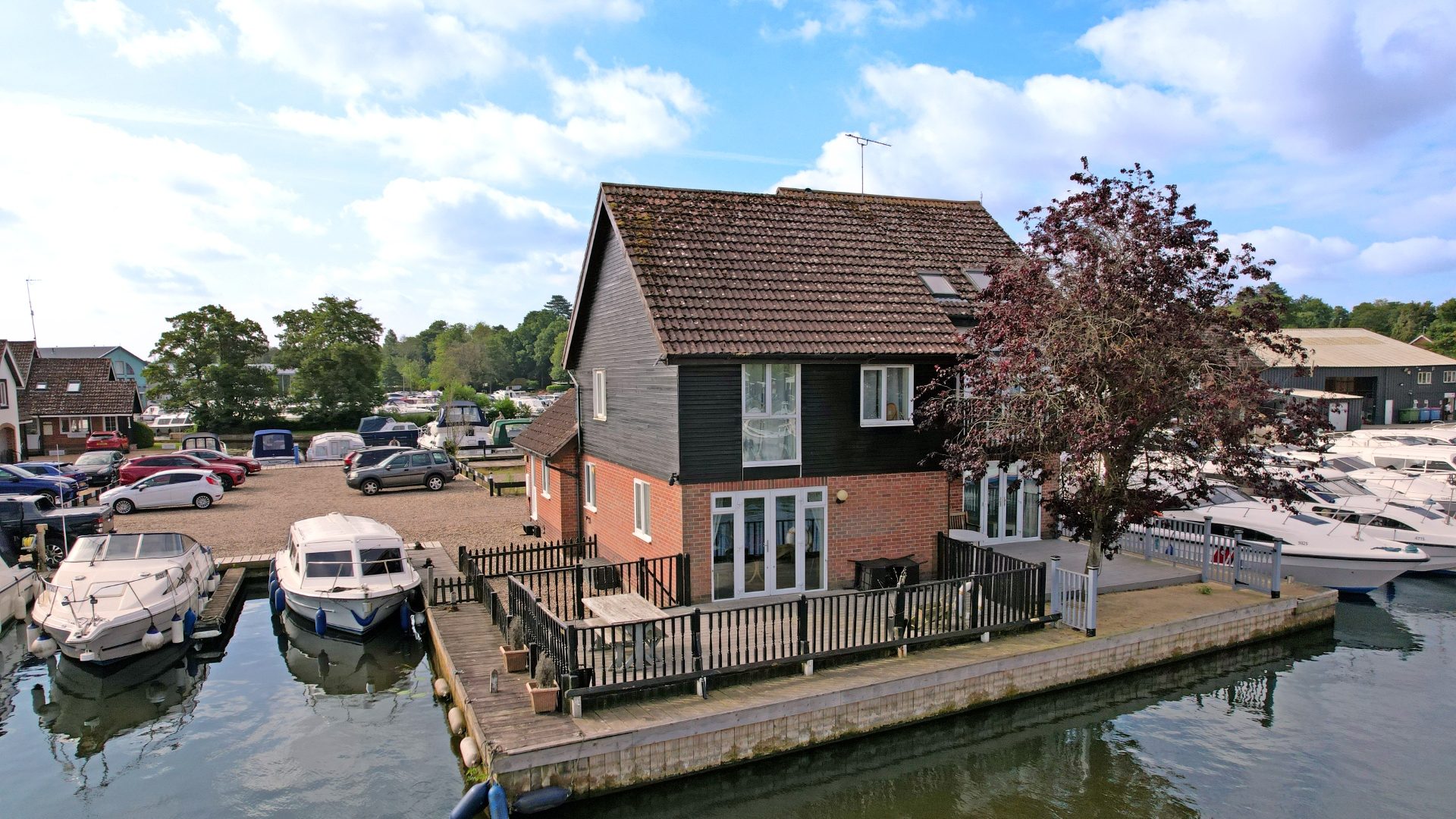 4 Bed Semi detached House Wroxham Waterside Estate Agents 4 Bed Semi detached House Wroxham Waterside Estate Agents