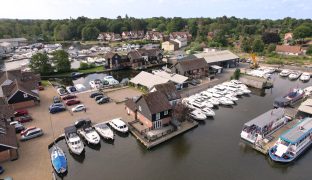 NR12 8TH - 4 Bedroom Semi-detached house