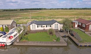 Potter Heigham - 3 Bedroom detached bungalow