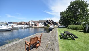 Wroxham - 3 Bedroom End terrace
