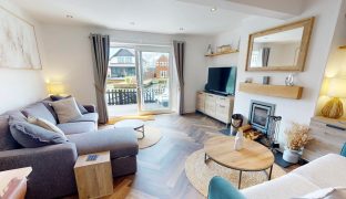 Hoveton - 3 Bedroom Town House