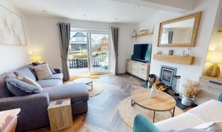 Hoveton - 3 Bedroom Town House