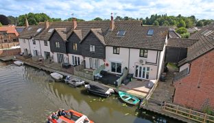 Hoveton - 3 Bedroom Town House