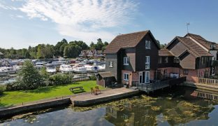 Wroxham - 3 Bedroom End terrace