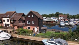 Wroxham - 3 Bedroom End terrace
