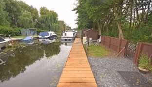 Wayford Bridge - Mooring plot