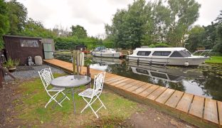 Wayford Bridge - Mooring plot