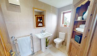 Acle - 7 Bedroom Detached house