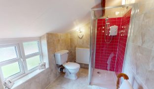 Acle - 7 Bedroom Detached house