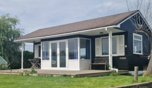 Potter Heigham - 2 Bedroom Detached bungalow
