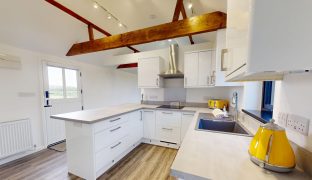 Acle - 7 Bedroom Detached house