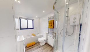 Acle - 7 Bedroom Detached house