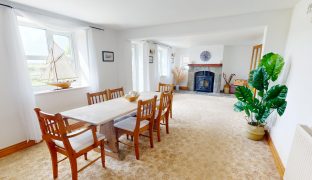 Acle - 7 Bedroom Detached house