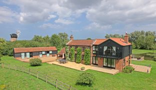 Acle - 7 Bedroom Detached house