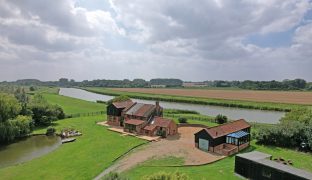 Acle - 7 Bedroom Detached house