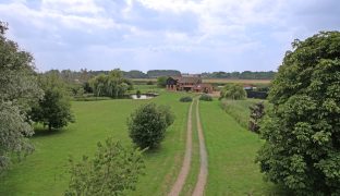 Acle - 7 Bedroom Detached house