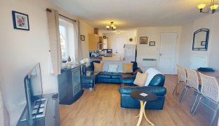 Wroxham - 4 Bedroom Semi-detached house