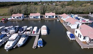 Potter Heigham - Mooring Plot
