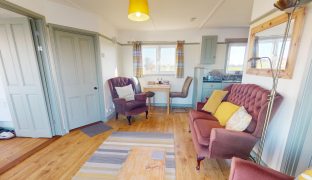 Repps with Bastwick - 2 Bedroom Detached Bungalow