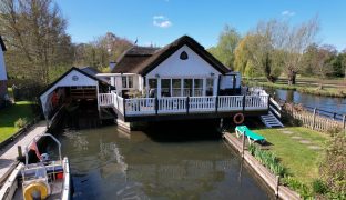 Wroxham - 5 Bedroom Detached house