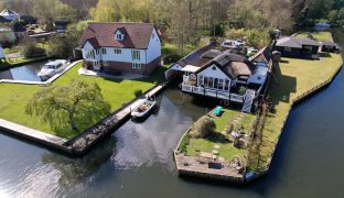 Wroxham - 5 Bedroom Detached house