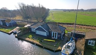 Repps with Bastwick - 2 Bedroom Detached Bungalow