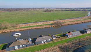 Repps with Bastwick - 2 Bedroom Detached Bungalow