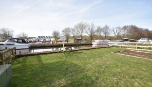 Wayford Bridge - Mooring Plot
