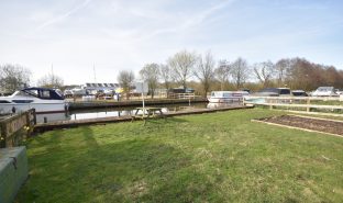 Wayford Bridge - Mooring Plot