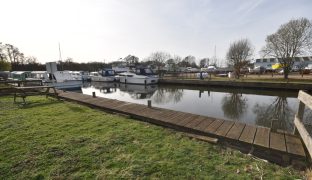 Wayford Bridge - Mooring Plot
