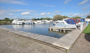 Potter Heigham - Mooring plot