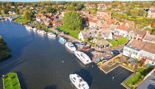 Horning - 4 Bedroom End Town House